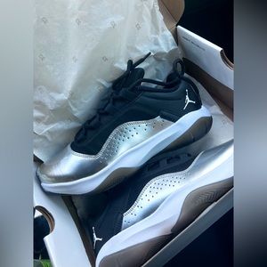 Women Air Jordan 11 CMFT Low Size 7